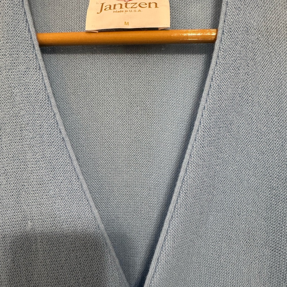 Jantzen Men's Light Blue Cardigan Sweater - Picture 6 of 7